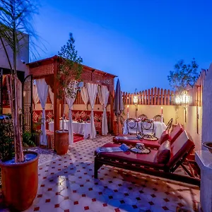 Le Nid De Fatima Bed & Breakfast